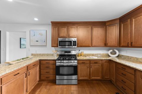 Tiny photo for 1463 Wakefield Court E, Columbus, OH 43209 (MLS # 226022853)