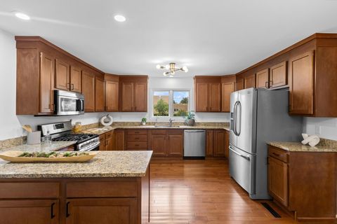 Tiny photo for 1463 Wakefield Court E, Columbus, OH 43209 (MLS # 226022853)