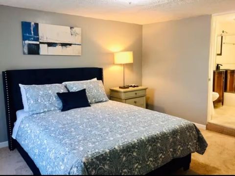 Photo of 661 E 11th Avenue, Columbus, OH 43211 (MLS # 225046205)