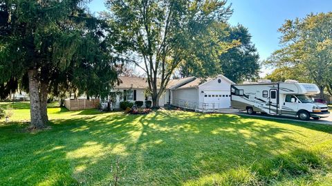 Tiny photo for 7691 Lake Drive Road, Heath, OH 43056 (MLS # 225039664)