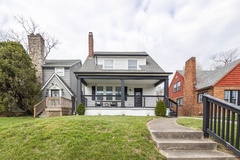 Photo of 915 Kelton Avenue, Columbus, OH 43206 (MLS # 226010880)