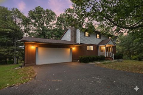 Photo of 5800 Coonpath Road NW, Carroll, OH 43112 (MLS # 225040289)