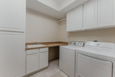 Tiny photo for 1375 White Oak Lane, New Albany, OH 43054 (MLS # 226039345)