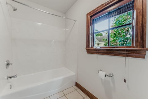Tiny photo for 1375 White Oak Lane, New Albany, OH 43054 (MLS # 226039345)