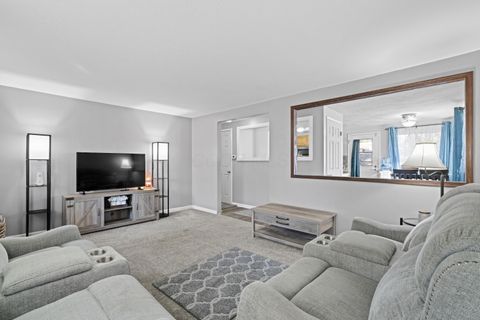 Tiny photo for 1452 Burnley Square N, Columbus, OH 43229 (MLS # 225037383)