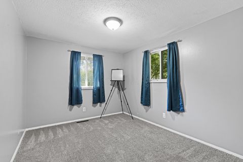 Tiny photo for 1452 Burnley Square N, Columbus, OH 43229 (MLS # 225037383)