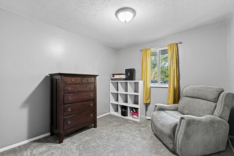 Tiny photo for 1452 Burnley Square N, Columbus, OH 43229 (MLS # 225037383)