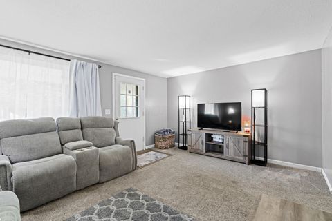 Tiny photo for 1452 Burnley Square N, Columbus, OH 43229 (MLS # 225037383)