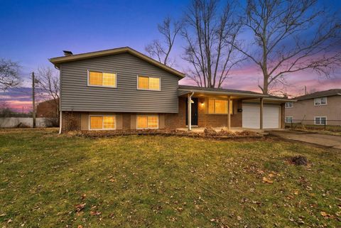 Photo of 559 Allview Court, Westerville, OH 43081 (MLS # 226004702)