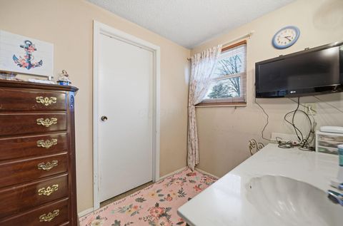 Tiny photo for 2208 Otter Lane, Dublin, OH 43016 (MLS # 225044657)