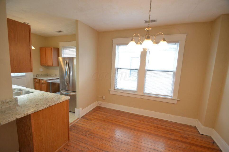 Columbus, Ohio 43201, United States, 2 Bedrooms Bedrooms, ,2 BathroomsBathrooms,Residential,Active,148858