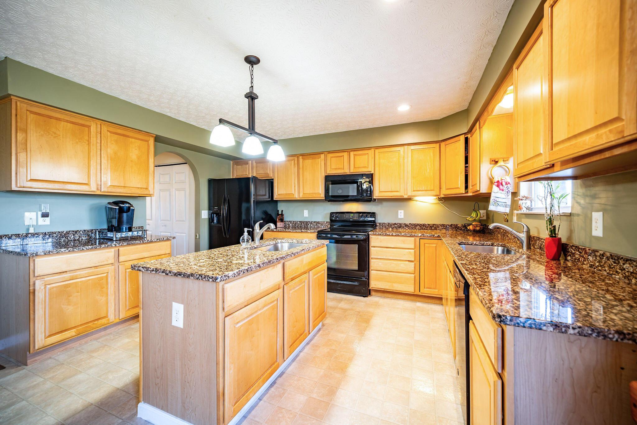 497 Melimare Drive, Galena, Ohio image 3