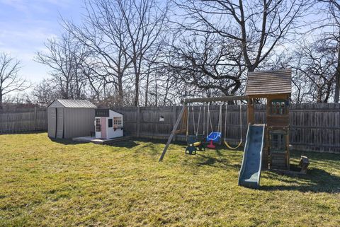 Tiny photo for 1157 Onaway Court, Columbus, OH 43228 (MLS # 226005476)