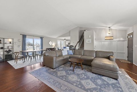 Tiny photo for 1157 Onaway Court, Columbus, OH 43228 (MLS # 226005476)