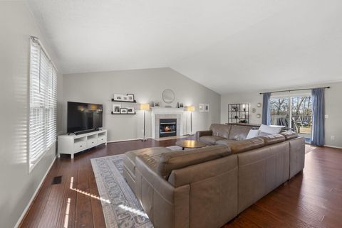 Tiny photo for 1157 Onaway Court, Columbus, OH 43228 (MLS # 226005476)