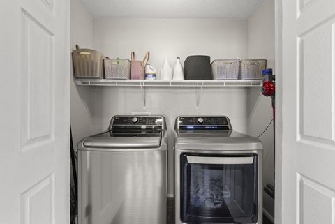 Tiny photo for 1157 Onaway Court, Columbus, OH 43228 (MLS # 226005476)