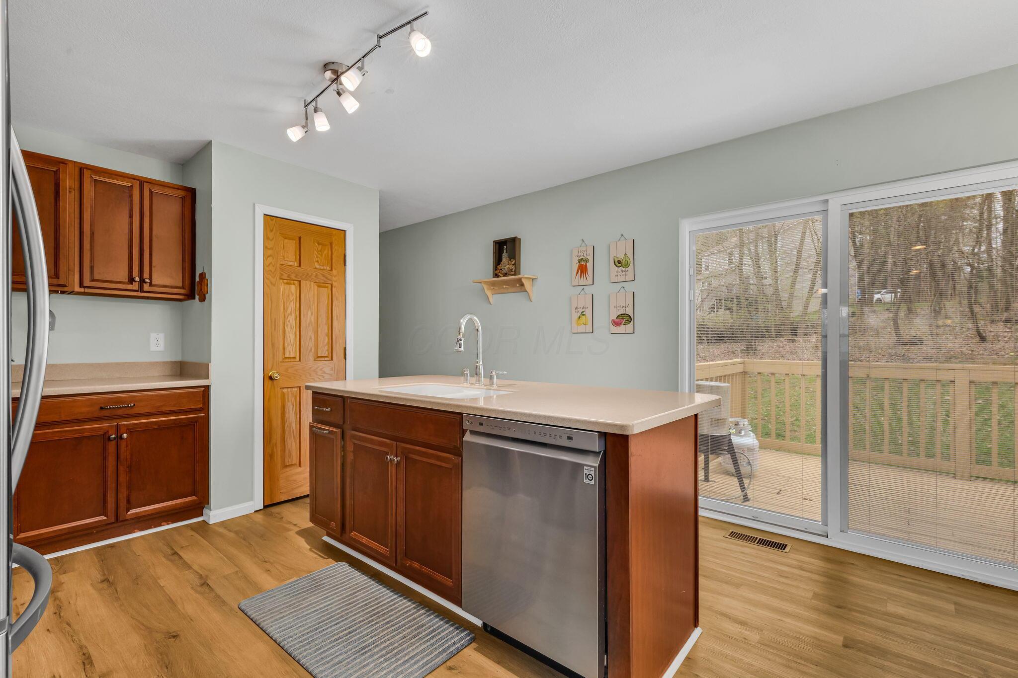 604 King Beach Drive, Howard, Ohio image 26