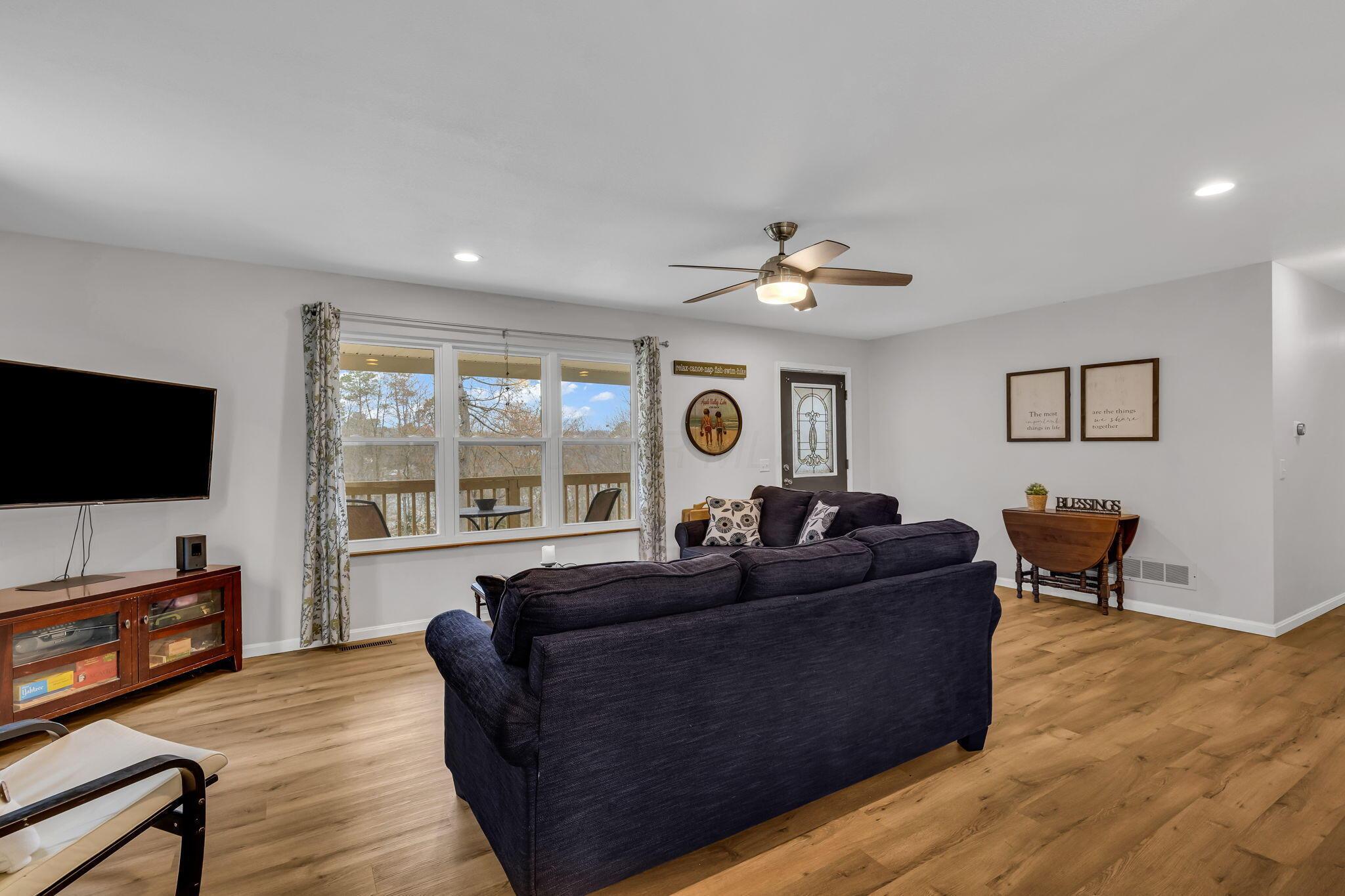 604 King Beach Drive, Howard, Ohio image 18