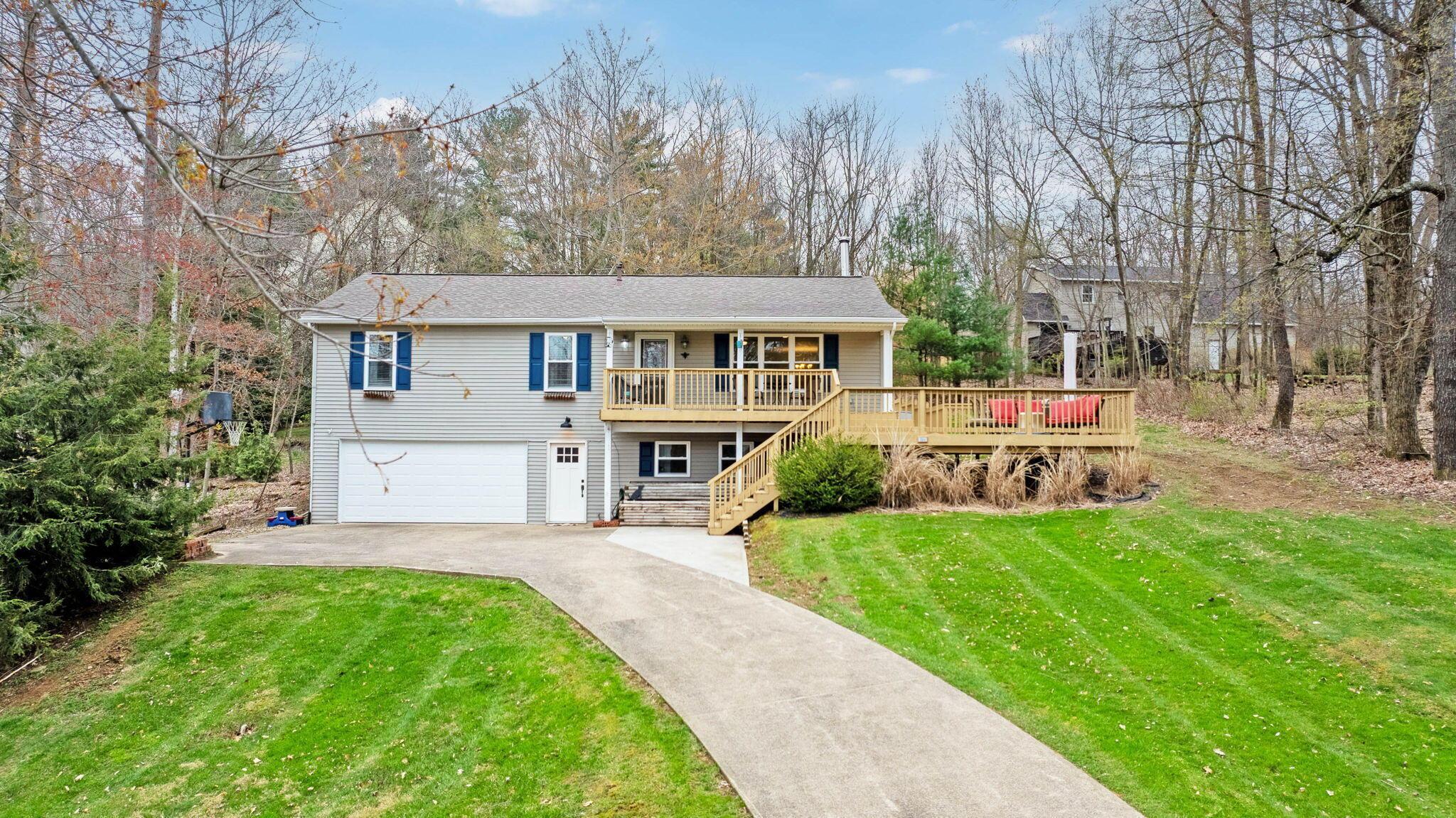 604 King Beach Drive, Howard, Ohio image 1