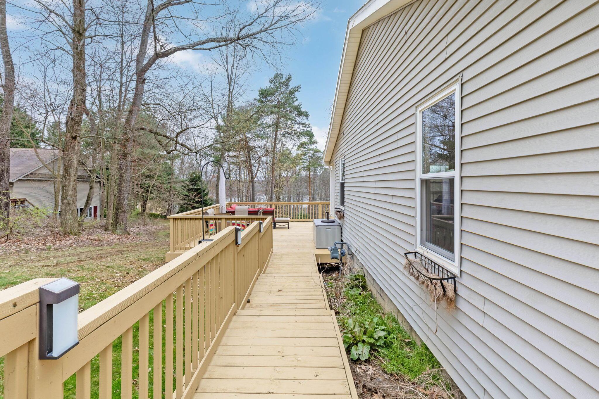 604 King Beach Drive, Howard, Ohio image 7