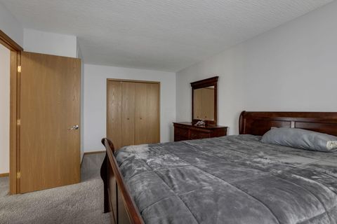 Tiny photo for 4826 Edge Grove Drive, Groveport, OH 43125 (MLS # 226015903)