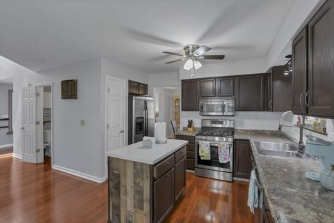 Tiny photo for 4826 Edge Grove Drive, Groveport, OH 43125 (MLS # 226015903)