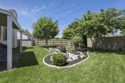 Tiny photo for 4826 Edge Grove Drive, Groveport, OH 43125 (MLS # 226015903)