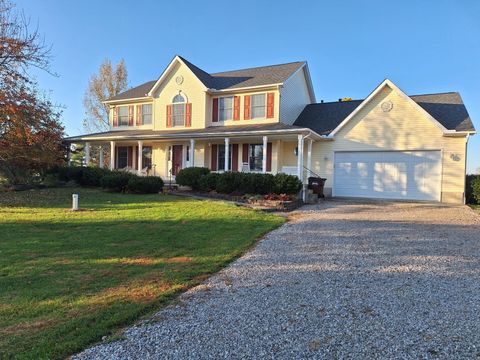 Photo of 1219 W Slate Ridge Drive, Canal Winchester, OH 43110 (MLS # 225041594)