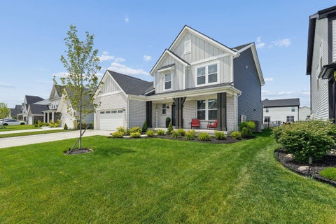 Photo of 6051 Lavender Fields, Grove City, OH 43123 (MLS # 226022628)