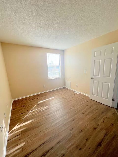 Tiny photo for 4843 Stoneybrook Boulevard 30E #30E, Hilliard, OH 43026 (MLS # 225037681)