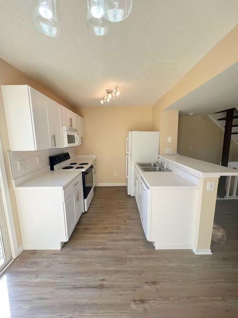Tiny photo for 4843 Stoneybrook Boulevard 30E #30E, Hilliard, OH 43026 (MLS # 225037681)