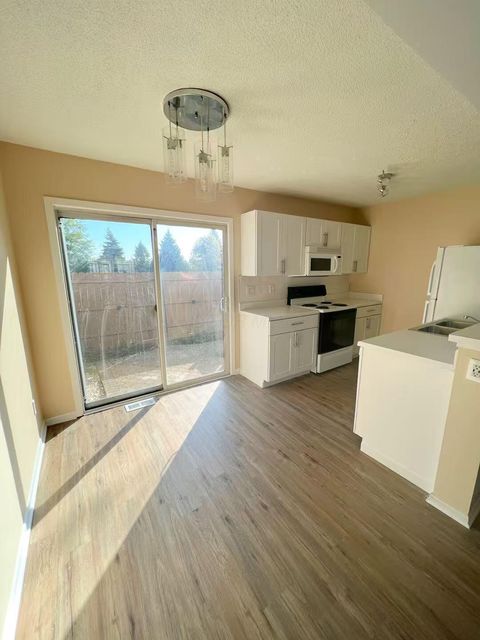Tiny photo for 4843 Stoneybrook Boulevard 30E #30E, Hilliard, OH 43026 (MLS # 225037681)