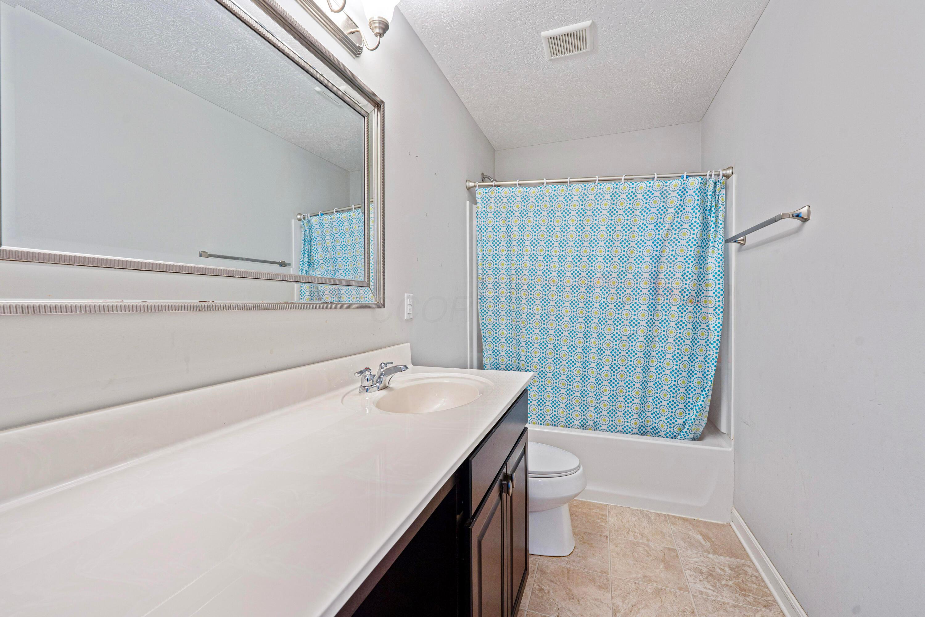 8698 Aconite Drive, Blacklick, Ohio image 27