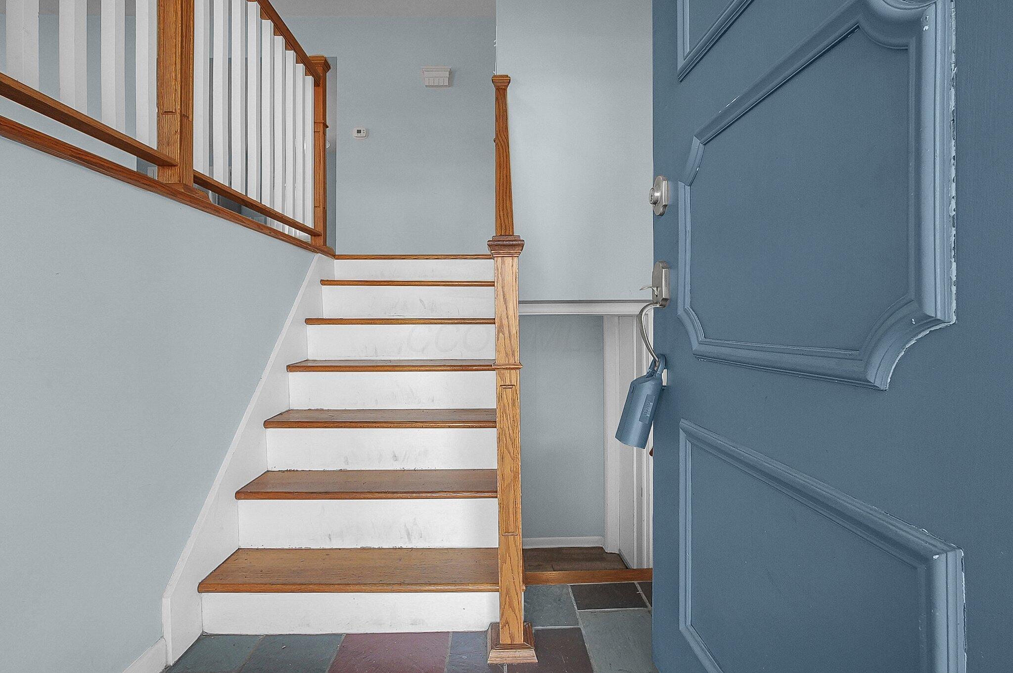 807 N Eastwood Avenue, Lancaster, Ohio image 3
