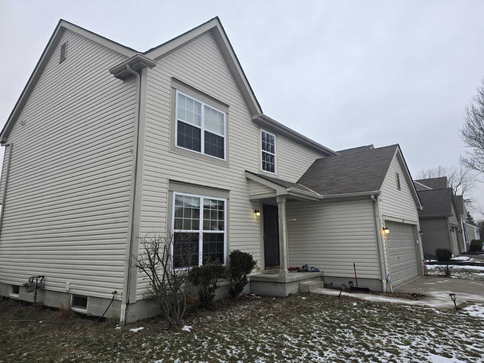 1129 Streamside Drive, Blacklick, Ohio image 1