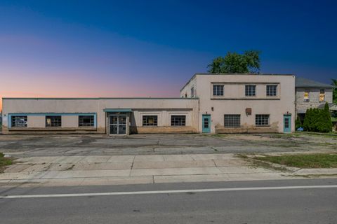 Photo of 1991 S Champion Avenue, Columbus, OH 43207 (MLS # 226022444)