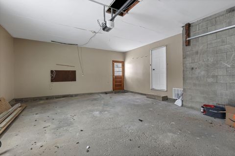 Tiny photo for 113 Pearl Street, Pleasantville, OH 43148 (MLS # 226003118)