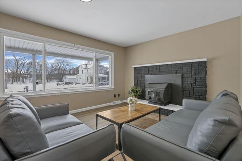 Tiny photo for 113 Pearl Street, Pleasantville, OH 43148 (MLS # 226003118)