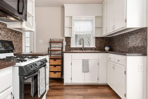 Tiny photo for 290 W Kanawha Avenue, Columbus, OH 43214 (MLS # 225044840)