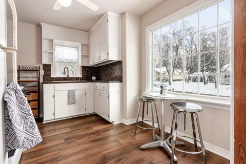 Tiny photo for 290 W Kanawha Avenue, Columbus, OH 43214 (MLS # 225044840)