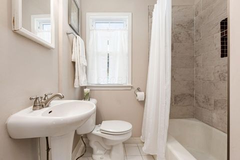 Tiny photo for 290 W Kanawha Avenue, Columbus, OH 43214 (MLS # 225044840)