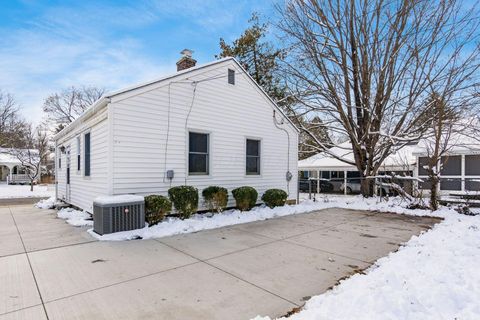 Tiny photo for 290 W Kanawha Avenue, Columbus, OH 43214 (MLS # 225044840)