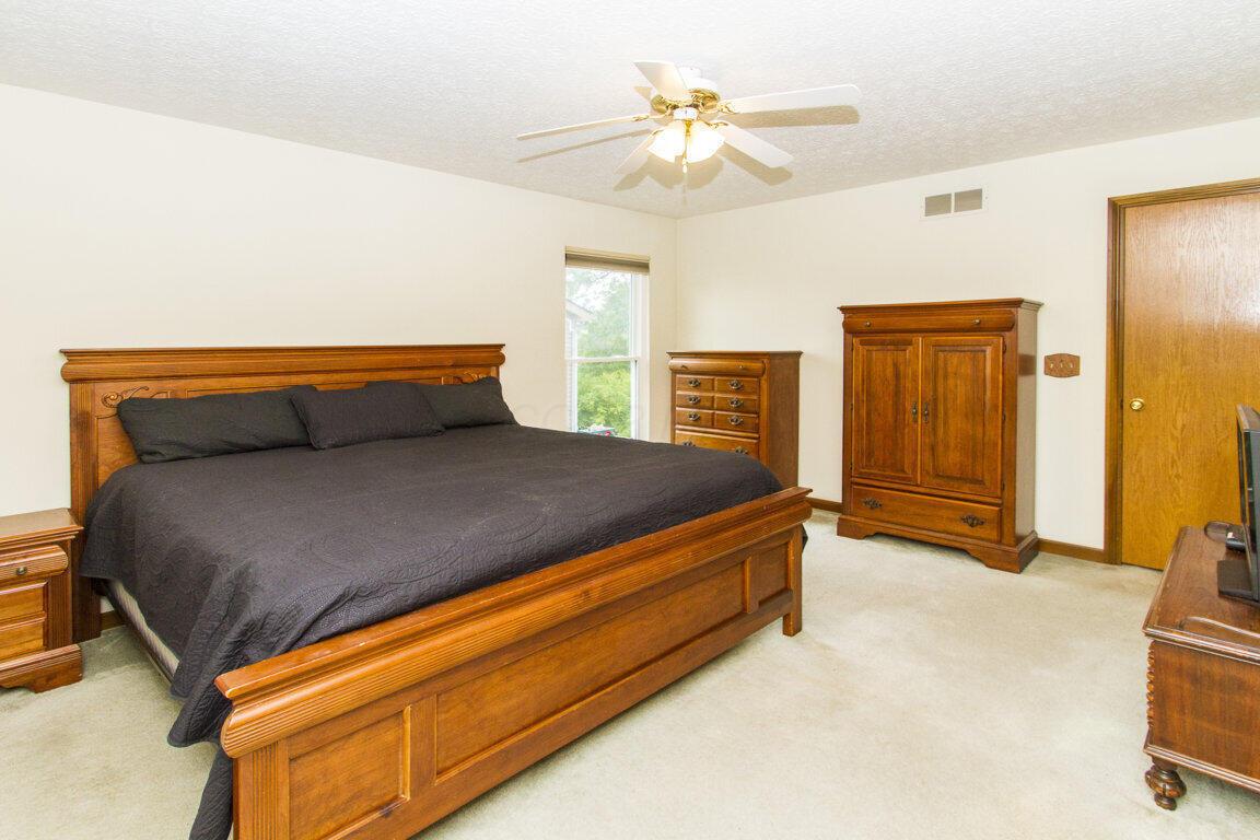 1248 Treehaven Lane, Columbus, Ohio image 12