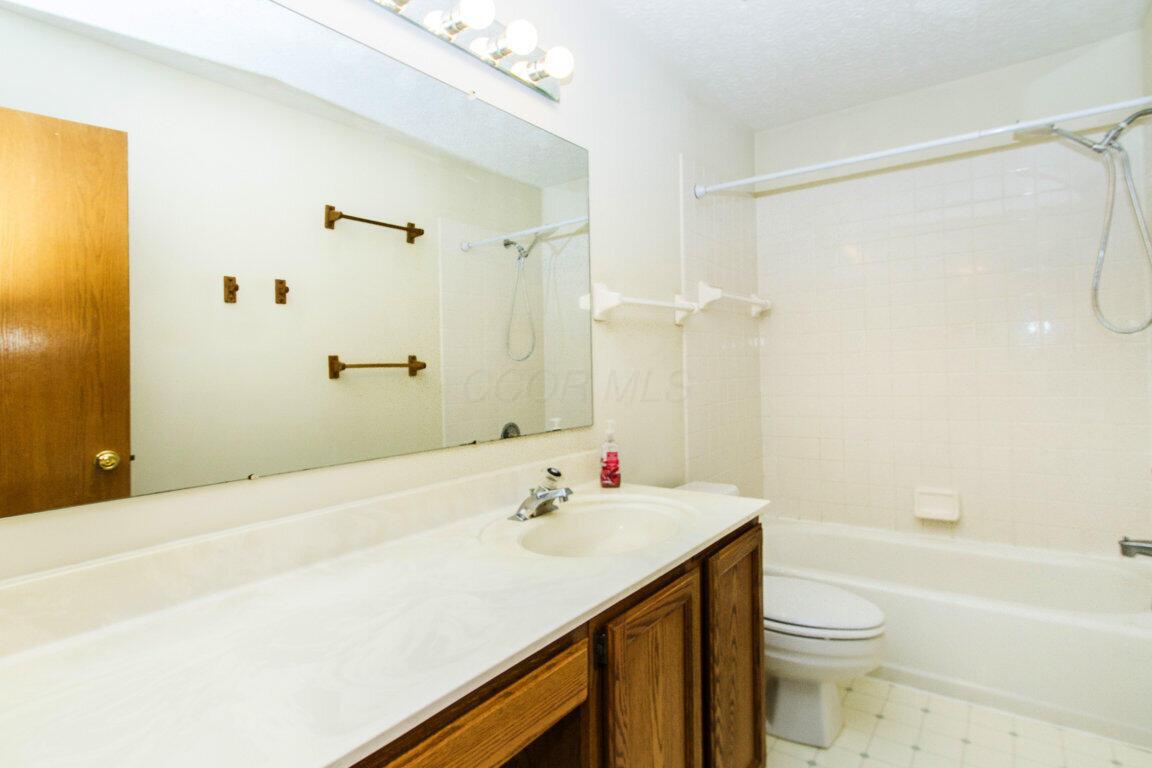1248 Treehaven Lane, Columbus, Ohio image 13