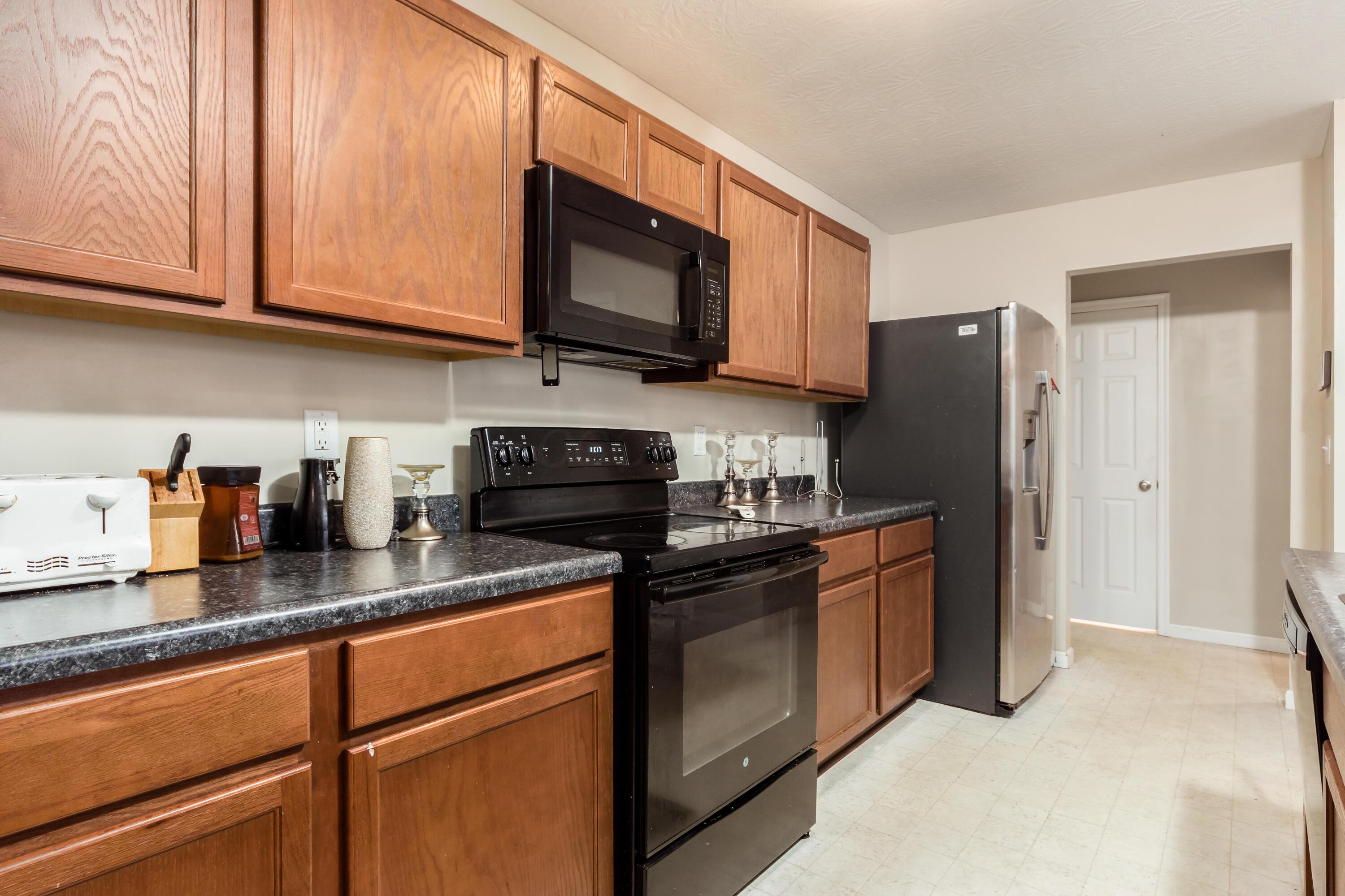 3637 Sugarbark Drive, Canal Winchester, Ohio image 18