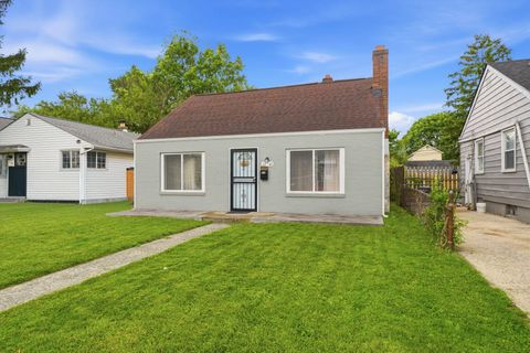 Photo of 2247 Amherst Avenue, Columbus, OH 43223 (MLS # 226016147)