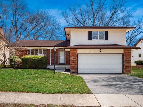 Photo of 1638 Carrigallen Lane, Columbus, OH 43228 (MLS # 226009028)