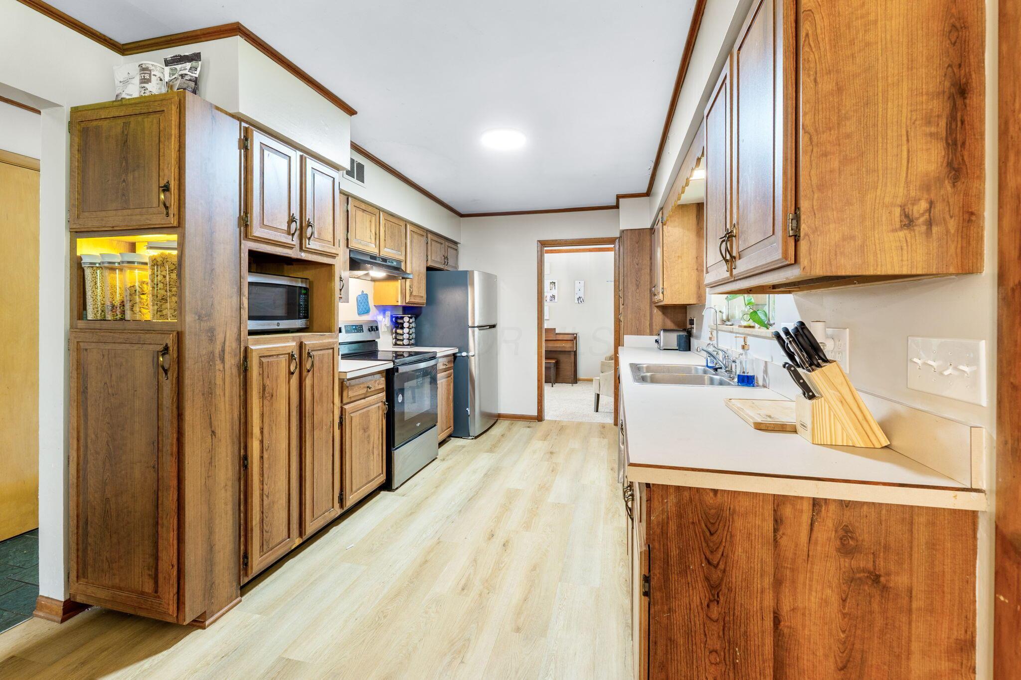 222 Ballard Drive, Columbus, Ohio image 23