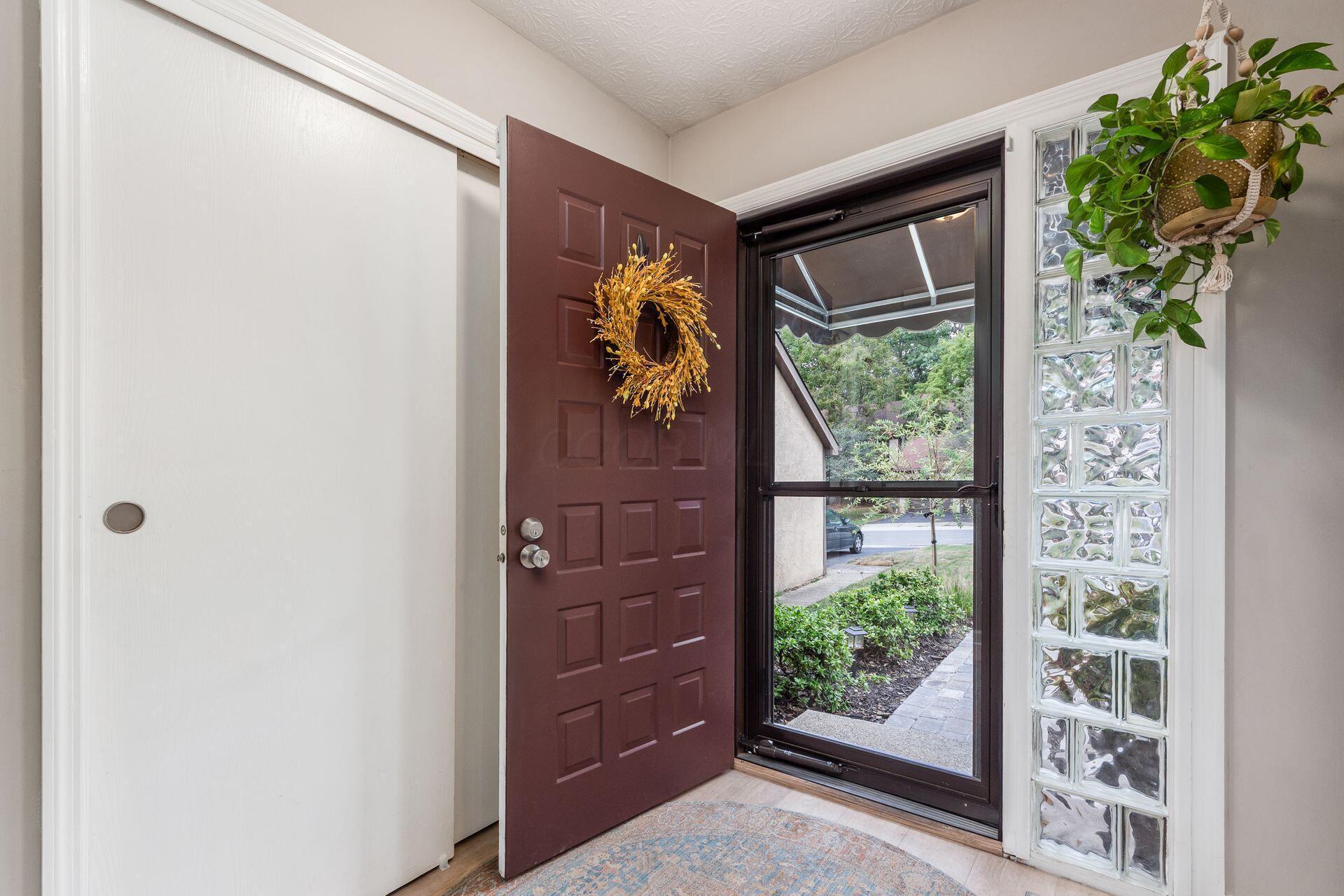 Columbus, Ohio 43230, United States, 3 Bedrooms Bedrooms, ,2 BathroomsBathrooms,Residential,Coming Soon,198295