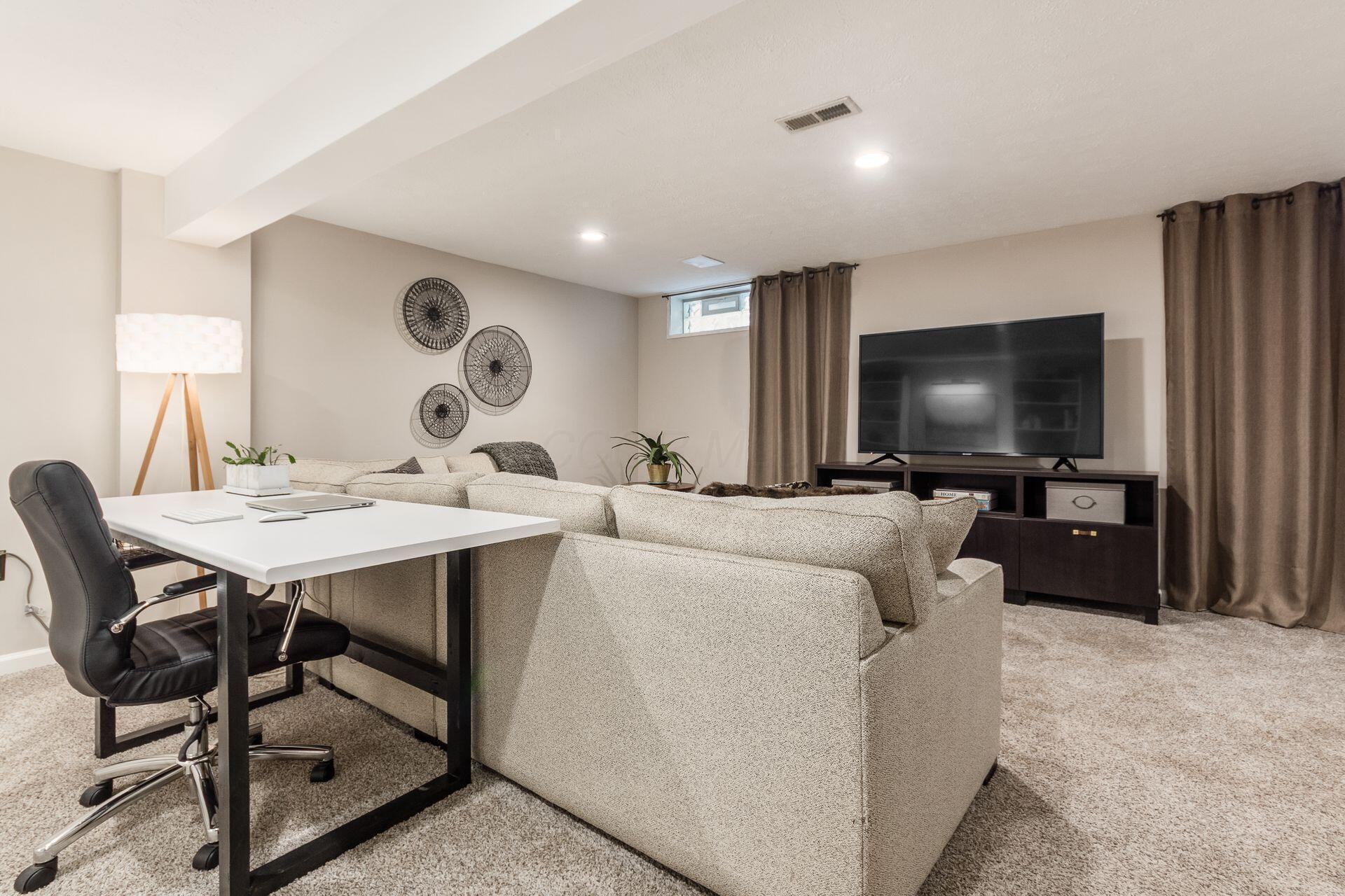 Columbus, Ohio 43230, United States, 3 Bedrooms Bedrooms, ,2 BathroomsBathrooms,Residential,Coming Soon,198295